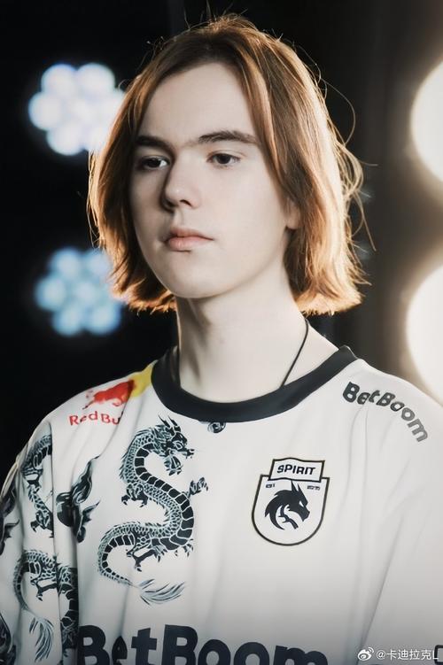 LPL夏季赛，时隔三年，WE终于战胜RNG