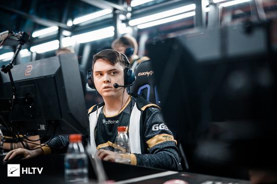 LNG发文为Weiwei庆生：在属于你的八月，去创造一个盛放的夏天