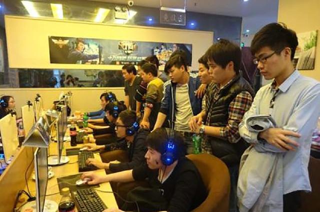 势均力敌！在最近6场WBG与LNG的交战中，两队互赢对方三个大场